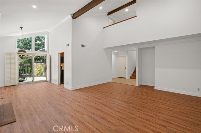 Detail Gallery Image 9 of 42 For 19541 Sardinia Ln, Huntington Beach,  CA 92646 - 3 Beds | 2/1 Baths