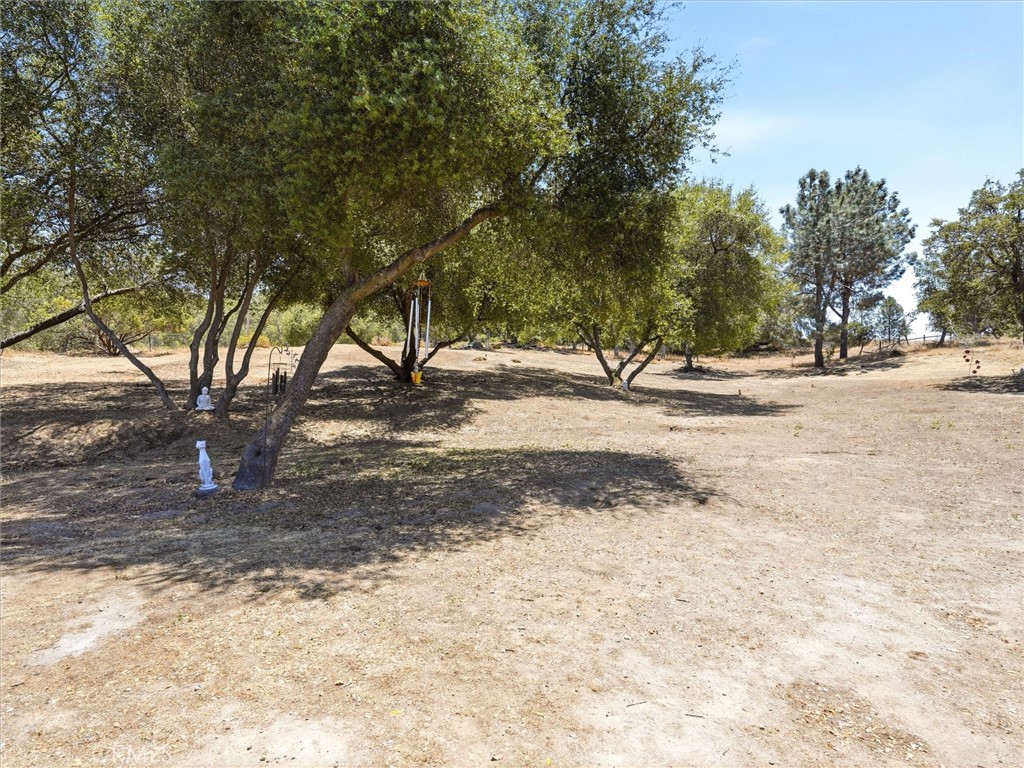 https://media.crmls.org/medias/3ba8f7cf-ba61-4568-81db-56090ad6c4bc.jpg?preset=X-Large