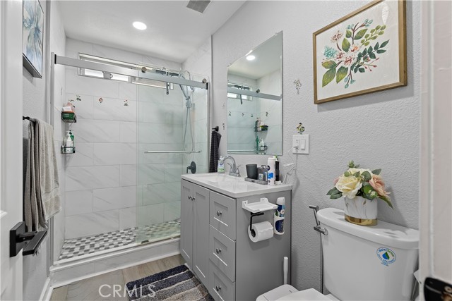 Detail Gallery Image 16 of 34 For 12231 Bluebell, Garden Grove,  CA 92840 - 5 Beds | 3 Baths