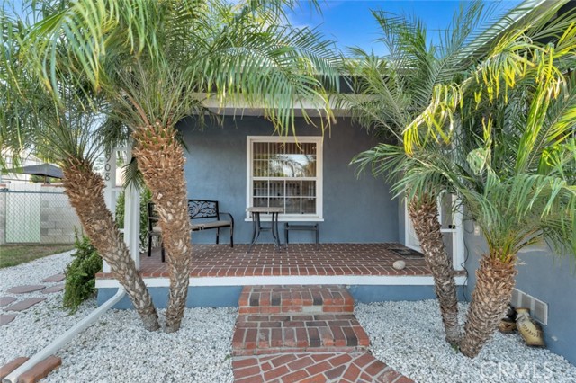 16908 Los Alimos Street, Granada Hills CA: https://media.crmls.org/medias/3ba95b35-3610-45d2-ad9d-8d7e63e92dc4.jpg