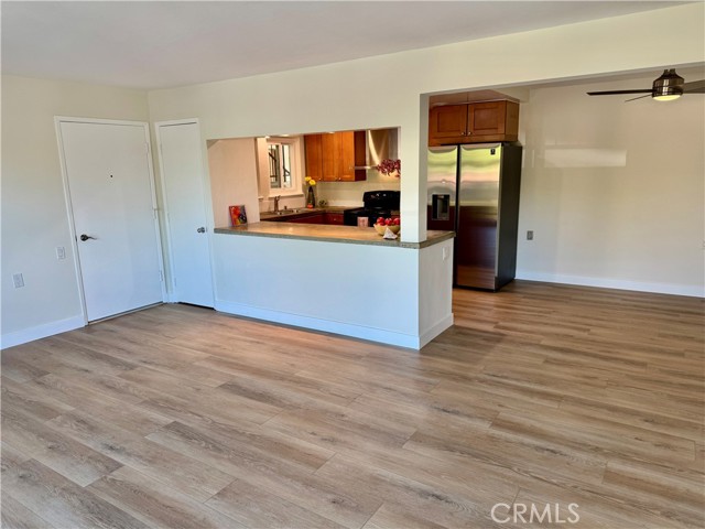 Detail Gallery Image 9 of 30 For 2182 via Puerta a,  Laguna Woods,  CA 92637 - 2 Beds | 2 Baths