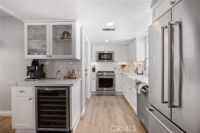 412 Colton Street, Newport Beach CA: https://media.crmls.org/medias/3baa6827-4cbf-45f1-9135-6ea65a61db96.jpg