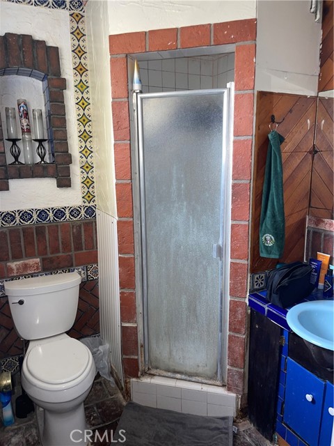 227 44th Street, Manhattan Beach, California 90266, 6 Bedrooms Bedrooms, ,3 BathroomsBathrooms,Residential,Sold,44th,SB23092091