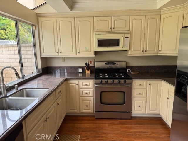 27742 Agate Canyon Drive, Laguna Niguel CA: https://media.crmls.org/medias/3bad111f-db5b-4793-a5b7-baee2691142c.jpg