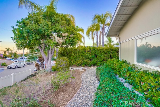 2022 Delasonde Drive, Rancho Palos Verdes, California 90275, 4 Bedrooms Bedrooms, ,1 BathroomBathrooms,Residential,Sold,Delasonde,SB21255417