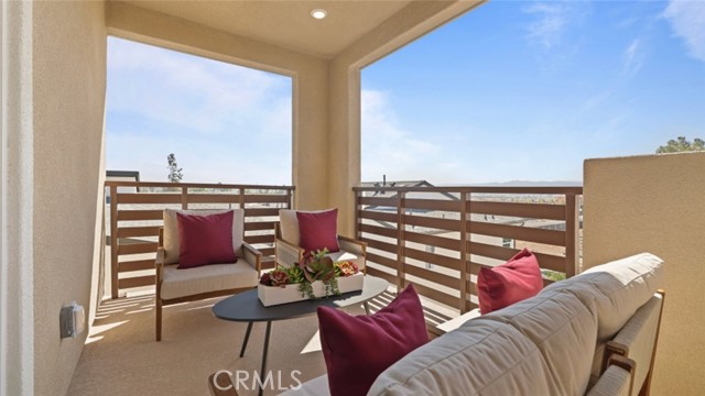 Detail Gallery Image 9 of 34 For 300 Junco, Irvine,  CA 92618 - 3 Beds | 3 Baths