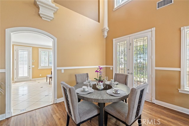2394 Old Heritage Road, Riverside CA: https://media.crmls.org/medias/3bad85d7-f4ce-4652-97c5-0c98212b1953.jpg
