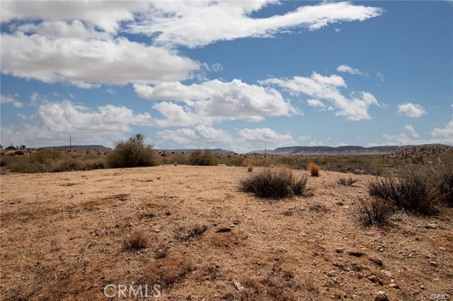 Detail Gallery Image 15 of 20 For 1000 Rimrock Rd, Pioneertown,  CA 92268 - – Beds | – Baths