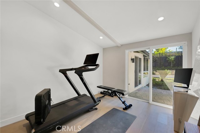 Detail Gallery Image 22 of 40 For 4941 Rigoletto St, Woodland Hills,  CA 91364 - 3 Beds | 2/1 Baths
