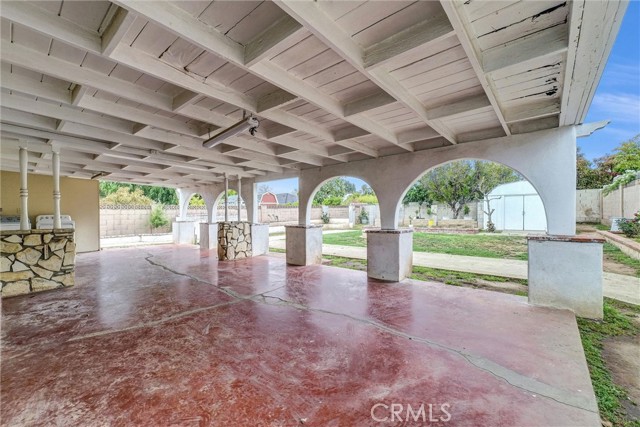 18531 E Pearl Avenue, Orange CA: https://media.crmls.org/medias/3bae7e24-5fb7-4862-8d28-14f8c005a389.jpg