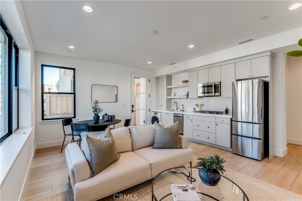 MLS #PI25058028 image #60