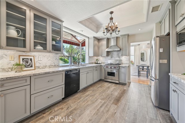 Detail Gallery Image 13 of 49 For 2302 San Leandro, Tustin,  CA 92782 - 4 Beds | 2/1 Baths