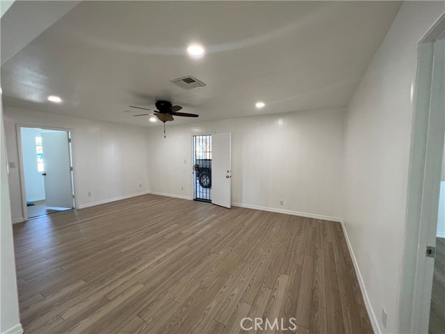 Family Room,Recessed Lighting,Carport Access,Adjoining Laundry room