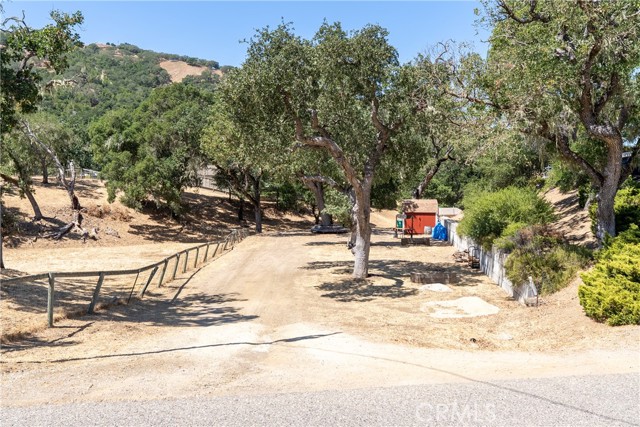 9575 Laurel Road, Atascadero CA: https://media.crmls.org/medias/3bb0f7e2-9719-4fa9-895f-a633e5a145d6.jpg