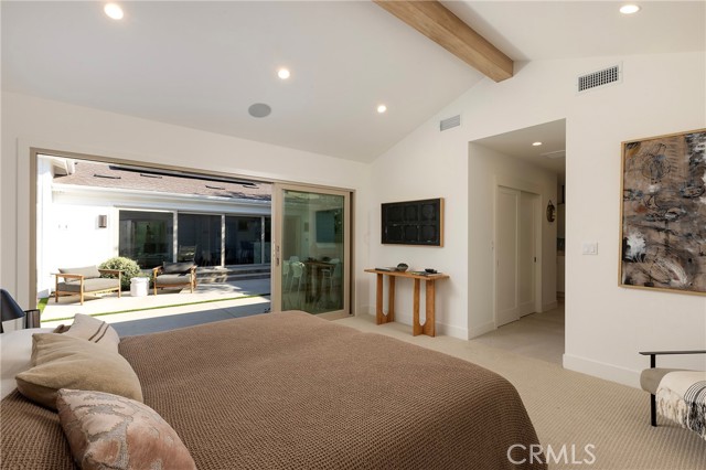 Detail Gallery Image 13 of 37 For 212 E 19th St, Costa Mesa,  CA 92627 - 5 Beds | 4 Baths