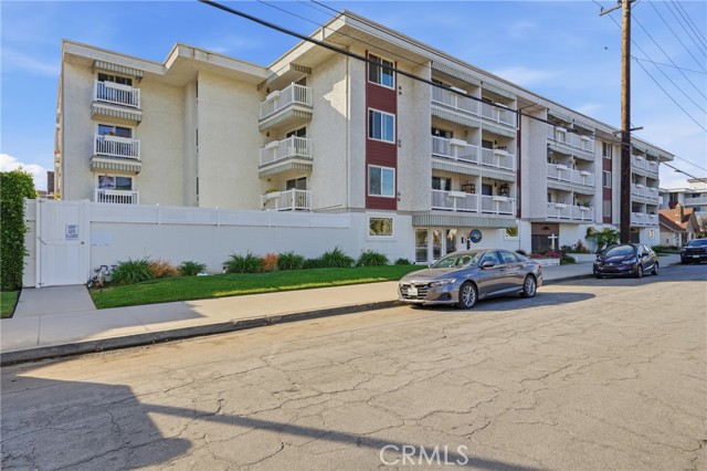 Detail Gallery Image 2 of 26 For 363 Newport Avenue #319,  Long Beach,  CA 90814 - 1 Beds | 1 Baths