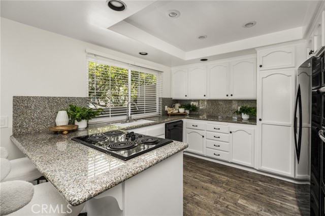 Detail Gallery Image 17 of 50 For 19275 Meadowood Circle, Huntington Beach,  CA 92648 - 2 Beds | 2/1 Baths