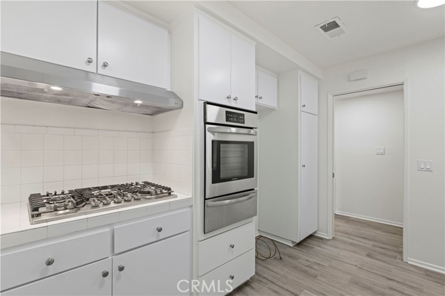 Detail Gallery Image 17 of 55 For 18900 Ledan St, Northridge,  CA 91324 - 4 Beds | 2 Baths