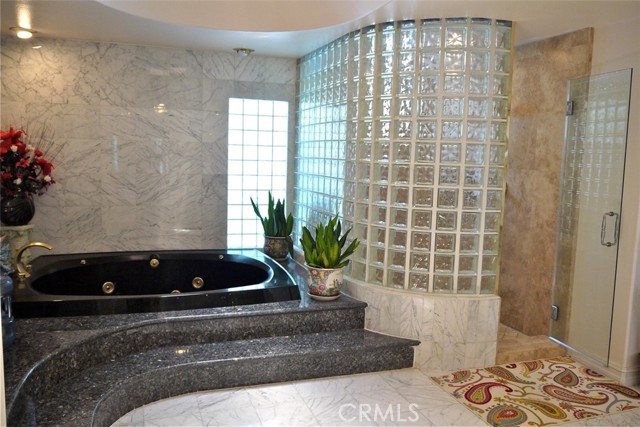 Detail Gallery Image 14 of 36 For 2759 N Chauncey, Orange,  CA 92867 - 6 Beds | 5 Baths