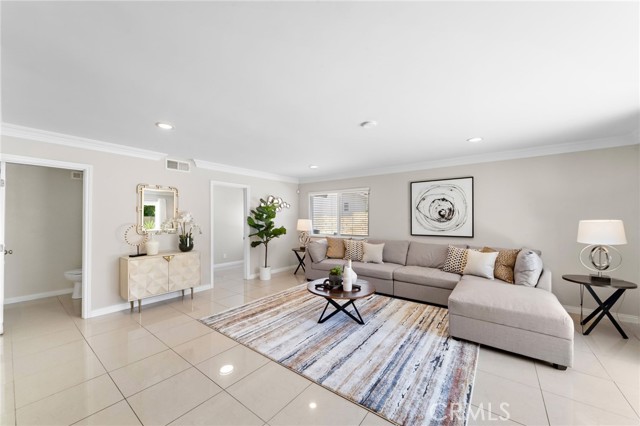 16086 Sweetleaf Street, Fountain Valley CA: https://media.crmls.org/medias/3bb2c7e4-6048-4199-b25f-9991f1a9a6eb.jpg