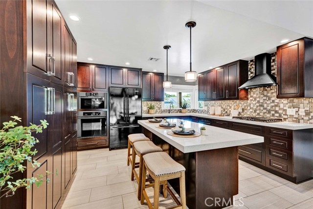 Detail Gallery Image 5 of 30 For 13051 Earlham St, North Tustin,  CA 92705 - 3 Beds | 2 Baths