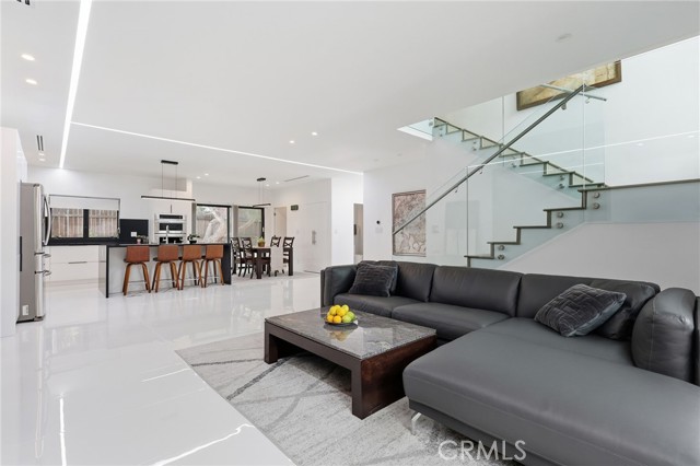 Detail Gallery Image 11 of 55 For 2434 Prospect, Montrose,  CA 91020 - 4 Beds | 3/1 Baths