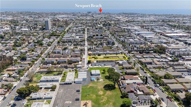 2028 Wallace Avenue, Costa Mesa CA: https://media.crmls.org/medias/3bb409d2-9c1c-4e40-a484-7d1d191ac0ab.jpg