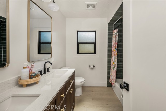 Image 48 of 69 For 1949 Chatwin Avenue