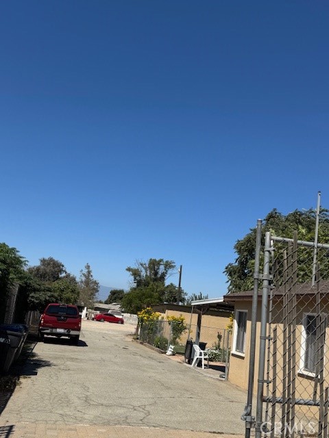 1053 Sixth St, Norco CA: https://media.crmls.org/medias/3bb581a4-284f-462f-99cf-9ee6c0d6499e.jpg