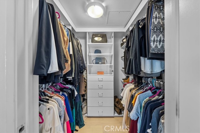 13600 Marina Pointe Dr., Marina del Rey CA: https://media.crmls.org/medias/3bb5858d-d4b8-4280-a482-d01344dd597b.jpg