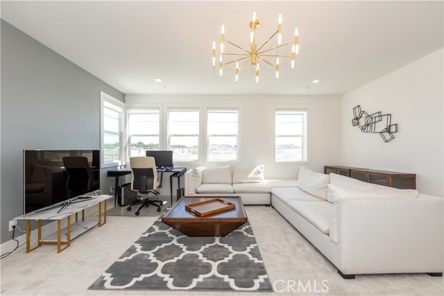 Detail Gallery Image 24 of 33 For 171 Hollyleaf, Lake Forest,  CA 92630 - 5 Beds | 5 Baths