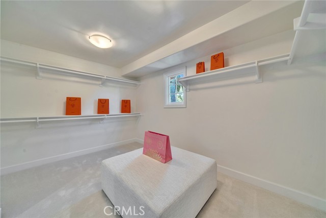 5451 Newcastle Lane, Calabasas CA: https://media.crmls.org/medias/3bb780e8-fe96-42a3-acdd-cde120e2bc51.jpg