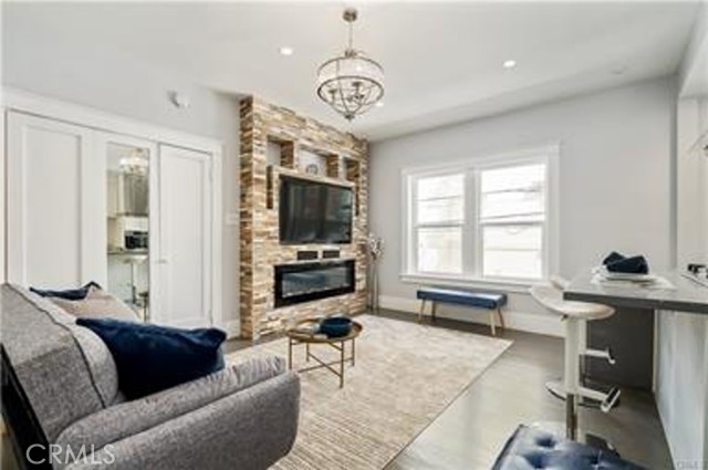 Detail Gallery Image 3 of 8 For 325 W 3rd Street, Long Beach,  CA 90802 - 0 Beds | 1 Baths