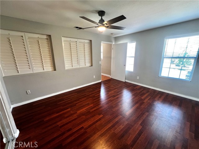 361 Adirondack Drive, Corona CA: https://media.crmls.org/medias/3bb8e804-d1dc-49f9-a126-c3fe064c3836.jpg