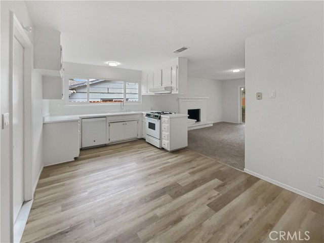 Detail Gallery Image 13 of 31 For 6025 Brett, Sacramento,  CA 95842 - 3 Beds | 2 Baths