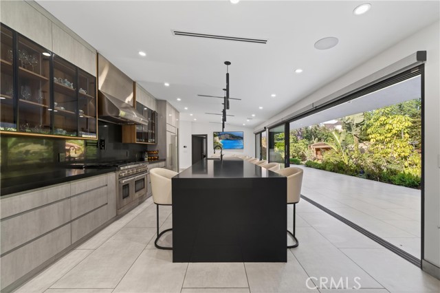 Detail Gallery Image 16 of 62 For 20431 Germain, Chatsworth,  CA 91311 - 5 Beds | 3/1 Baths