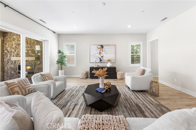 Detail Gallery Image 7 of 75 For 76 Bolide, Irvine,  CA 92618 - 4 Beds | 5 Baths