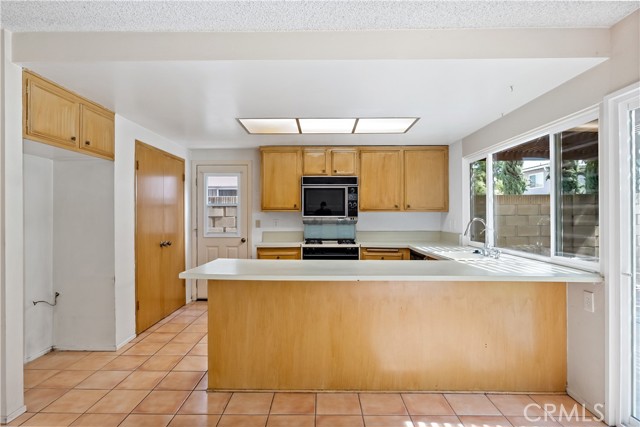 Detail Gallery Image 9 of 43 For 12004 Hart St, Cerritos,  CA 90703 - 5 Beds | 2 Baths