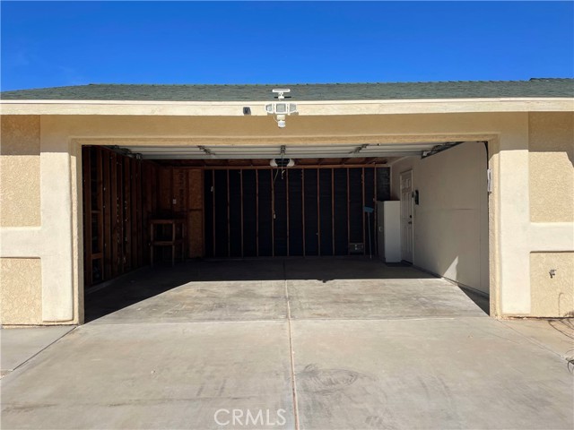 Detail Gallery Image 10 of 15 For 21150 Lone Eagle, Apple Valley,  CA 92308 - 3 Beds | 2 Baths