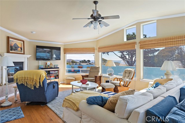 Detail Gallery Image 10 of 39 For 875 S. Ocean Avenue, Cayucos,  CA 93430 - 4 Beds | 3/1 Baths