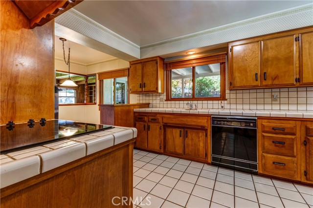 Detail Gallery Image 18 of 33 For 1100 S 9th Ave, Arcadia,  CA 91006 - 3 Beds | 2 Baths