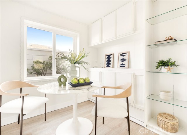 Detail Gallery Image 11 of 27 For 130 43rd, Newport Beach,  CA 92663 - 4 Beds | 3 Baths