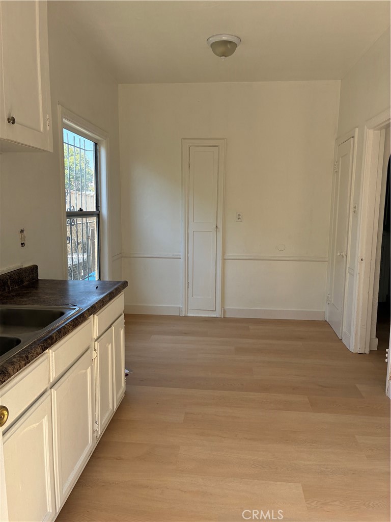 928 W 78th Street
