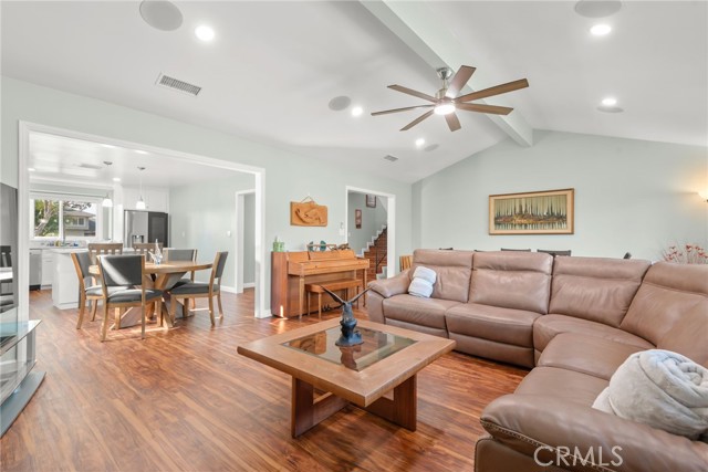 Detail Gallery Image 9 of 49 For 23316 Almarosa, Torrance,  CA 90505 - 4 Beds | 3 Baths