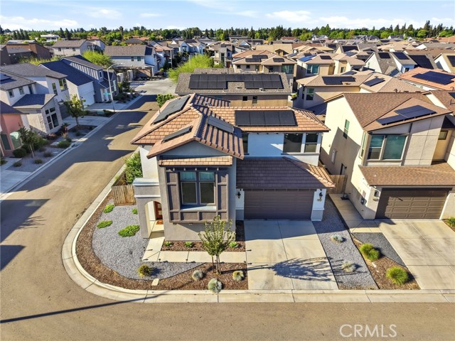 Detail Gallery Image 9 of 67 For 3432 W Good, Visalia,  CA 93277 - 3 Beds | 2/1 Baths