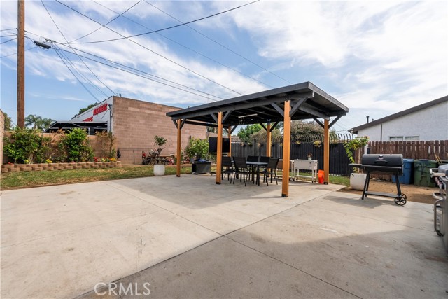 766 Harding Ave, San Fernando CA: https://media.crmls.org/medias/3bc080c1-0bcf-49d9-8600-943031d39c29.jpg