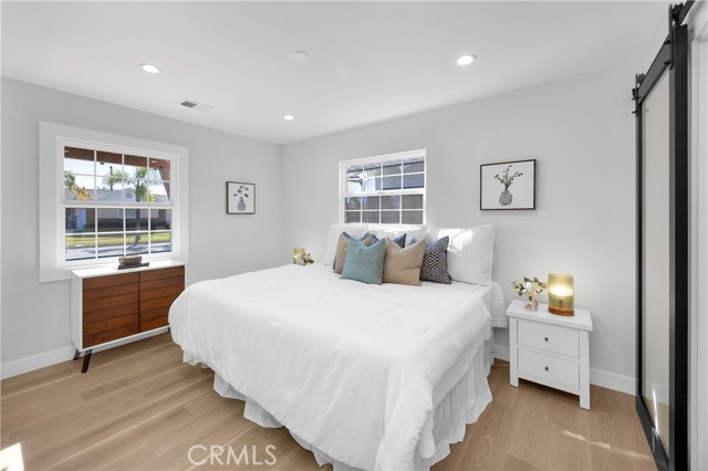 Image 29 of 53 For 8326 Fontainbleau Way