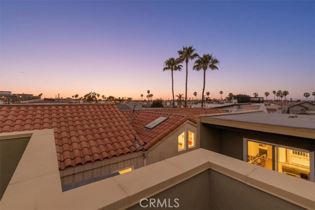 Detail Gallery Image 75 of 75 For 5580 E Saint Irmo Walk, Long Beach,  CA 90803 - 3 Beds | 2/1 Baths
