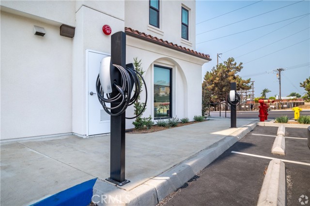 4933 N River Road, Oceanside CA: https://media.crmls.org/medias/3bc197d7-2ca2-41bd-a07b-37a4bf5ed50e.jpg