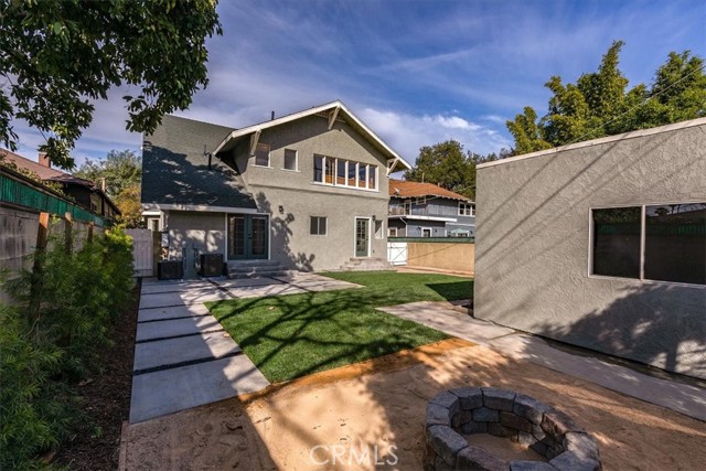 Detail Gallery Image 38 of 39 For 2274 W 21st St, Los Angeles,  CA 90018 - 4 Beds | 3 Baths